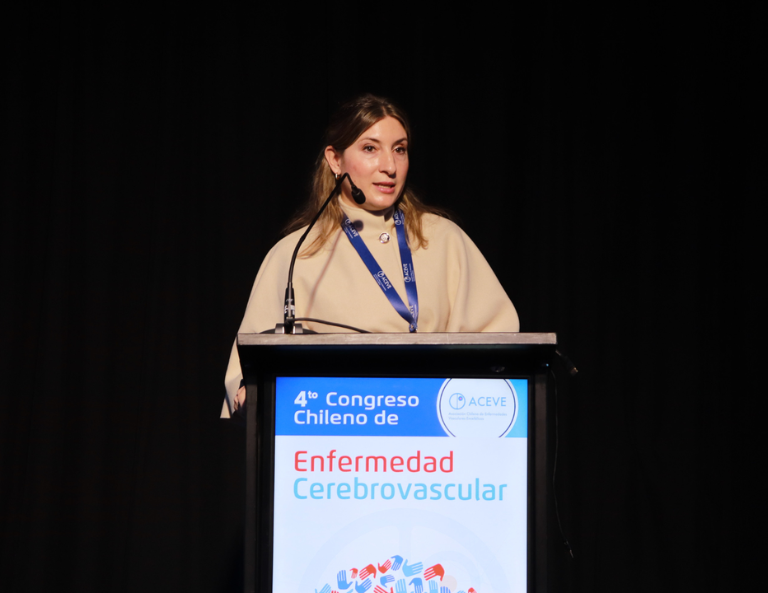 ACV, accidente cerebrovascular, enfermedades cerebrovasculares, Asociación Chilena de Enfermedades Vasculares Encefálicas, ACEVE, Congreso Chileno de Enfermedades Cerebrovasculares, prevención del ACV, prevención secundaria del ACV, rehabilitación post ACV, neurología vascular, Alexis Rojo, Universidad Católica de la Santísima Concepción, Hospital Regional de Ñuble, Daiana Dossi, FLENI Escobar, Argentina, ACV isquémico, ACV hemorrágico, hemorragia intracerebral, anticoagulación post ACV, anticoagulantes orales directos, DOAC, TRIDENT trial, OCEANIC-STROKE trial, asundexian, factor XIa, telmisartán, amlodipino, indapamida, inclisirán, riesgo cardiovascular, eventos cardiovasculares, terapia génica, CRISPR, atención integral del ACV, políticas públicas en salud, diagnóstico de ACV, tratamiento del ACV, prevención cardiovascular, neurología, salud cerebrovascular, atención hiperaguda del ACV, trabajo multidisciplinario, evidencia científica en salud